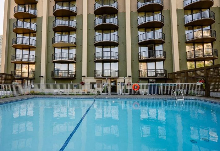 Sandman Suites Vancouver Davie Street: Gay-friendly hotel with outdoor pool. Balconies, relaxation, and a welcoming atmosphere for LGBTQ+ travelers.