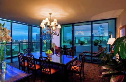 Sheraton Mexico City Maria Isabel Hotel dining area with city view. Gay-friendly hotel with luxury accommodations.