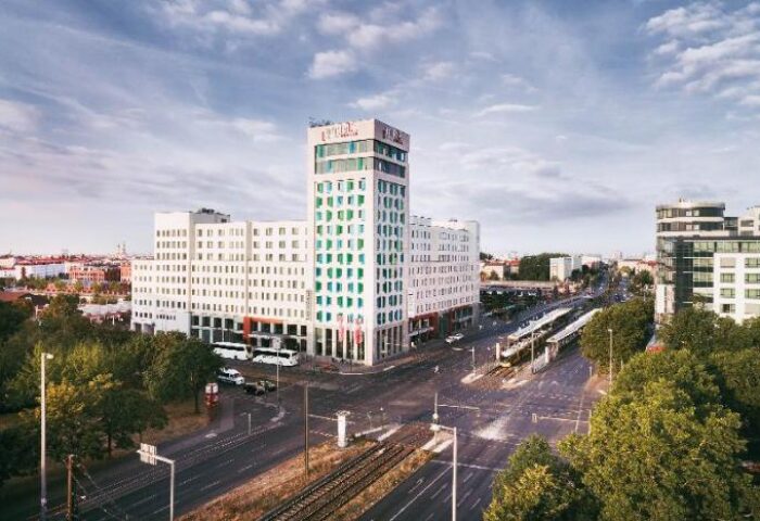 Vienna House Andel's Berlin exterior. A gay-friendly, pet-friendly hotel with modern architecture and public transportation access.