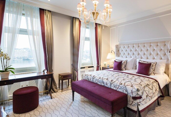 Best Luxury Gay Hotel Hamburg Fairmont Hotel Vier Jahreszeiten