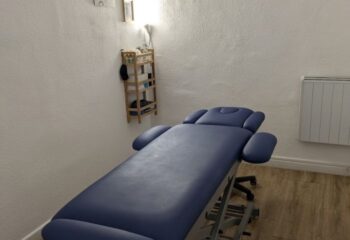Massage table in Barcelona. Healing Hands BCN offers gay massage in Barcelona. Clean, professional space for relaxation and bodywork.