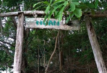 Ao Nuan sign, Koh Samet. Gay cruising spot between Tubtim Resort and Ao Nuan. Hottest gay beach in Thailand. Gay travel advice.