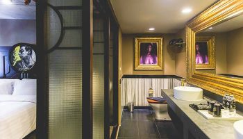 Art Mai Gallery Nimman Hotel bathroom, Chiang Mai. Modern, big room with luxury accommodation. Gay travel advice. Thai hotel.