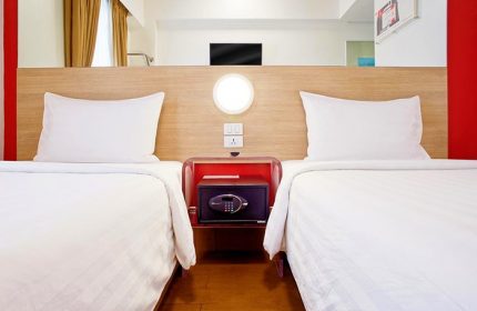Most-Popular-Hotel-for-Gay-Couples-Red-Planet-Manila-Makati