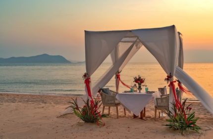 Most Romantic Honeymoon Gay Hotels Renaissance Pattaya Resort
