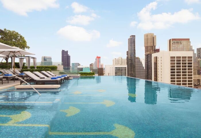 Bangkok Marriott Hotel Surawongse rooftop infinity pool with city view. One of the top Silom gay hotels in Bangkok. Number one choice.