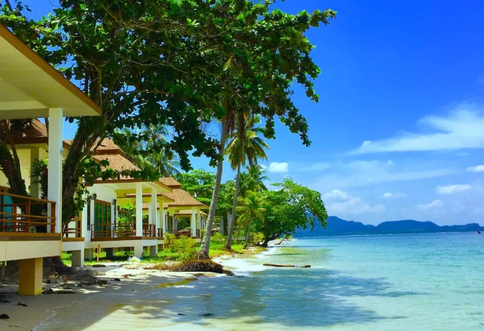 Pawapi Resort, Koh Mook, Trang. Beachfront bungalows at Pawapi Koh Mook. Tropical gay travel destination. Explorer Pawapi Koh Mook resort.