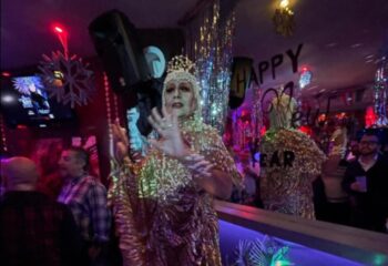 Drag queen at Shelter Bar, Lisboa. Gay nightlife in Lisbon, Portugal. Travel advice for gay men.