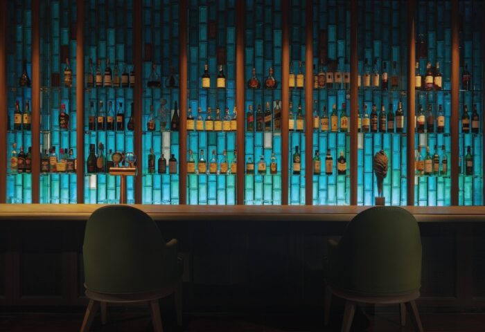 Crowne Plaza Bangkok Lumpini Park's best cocktail bar. A gay-friendly hotel with a well-stocked bar and stylish decor for Bangkok nightlife.