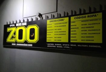 Zoo Men's cruising bar sign in Gran Canaria. Dress code info for gay men: fetish, naked, underwear, masks, leather, jockstraps.