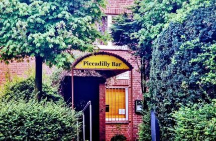 Piccadilly Bar Best Daddy Hamburg Gay Bars